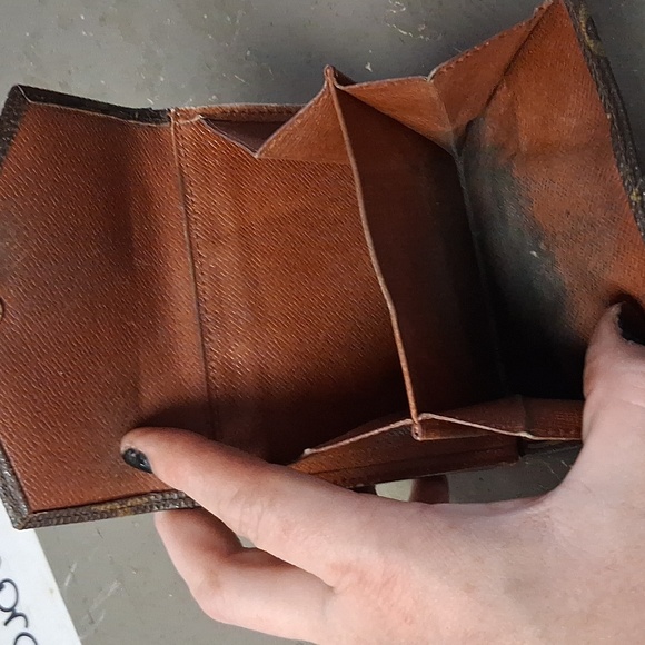 Authentic LOUIS VUITTION Snap Wallet. - Picture 5 of 6